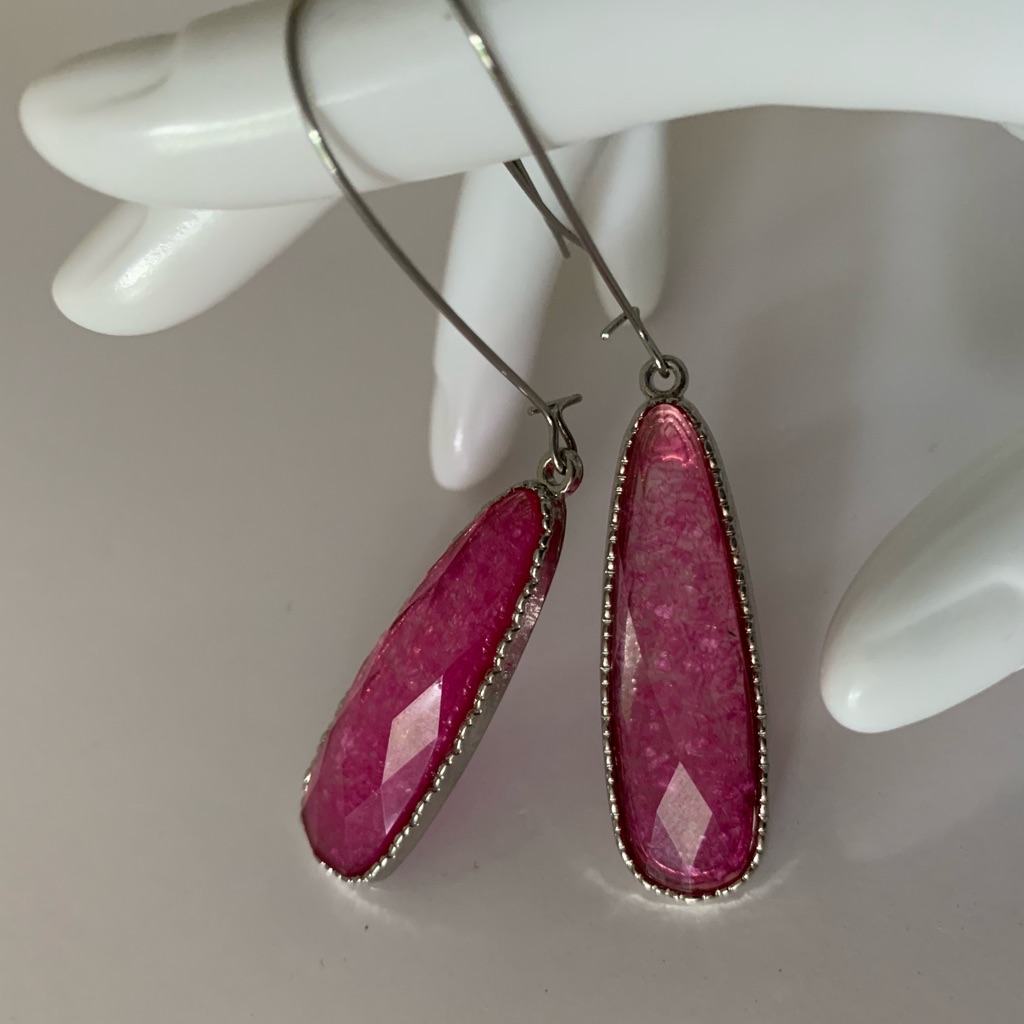 This Distinct Beautiful Pink Rose Color Elongated Drop Earrings